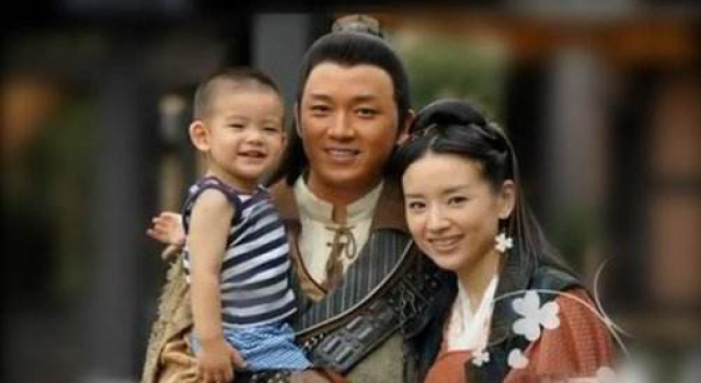 潘粤明前经纪人朋友圈 手撕董洁 董洁到底做了什么？