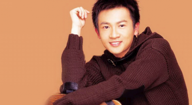 苏有朋问赵薇还有机会合作吗？赵薇这样回答演员还没有当够