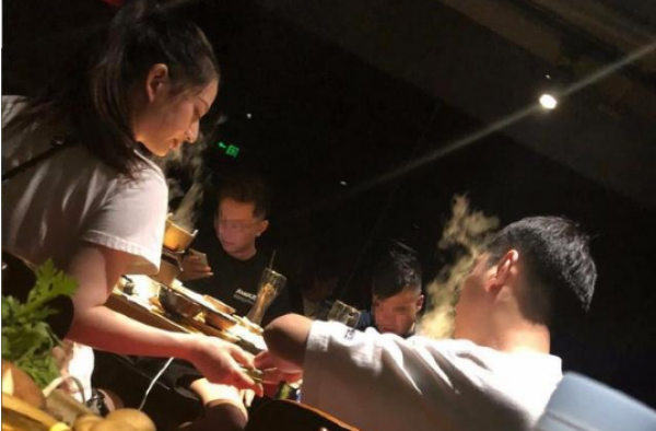 王思聪陈雅婷  情侣装一穿再穿好事将近？