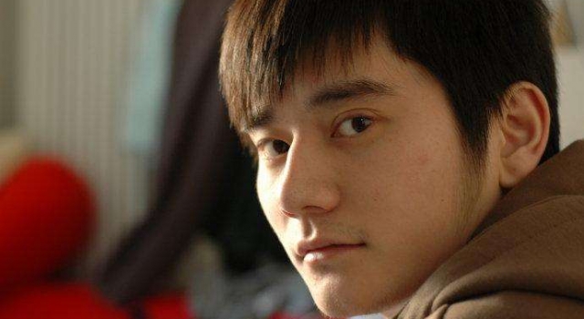 钱枫相亲送卸妆水 结果被揍了吗?盘点凭实力作死的男星