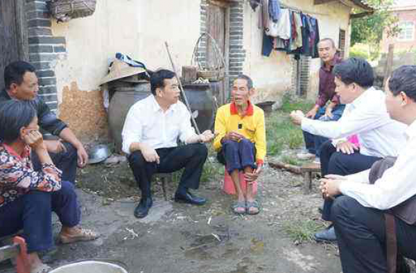 院长侵吞扶贫款 竟然持续11年,早就习以为常