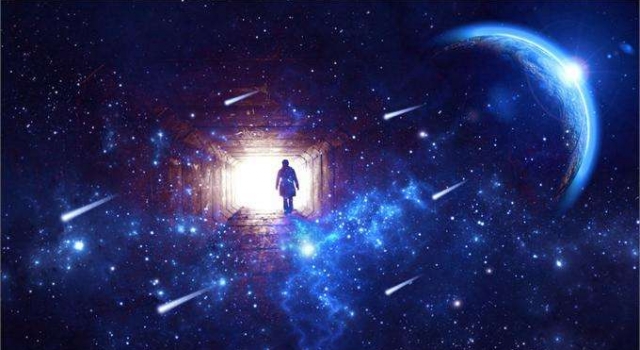 美国宣布再次登月 星球大战？超级大国觊觎太空霸权？