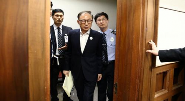 李明博一审宣判 韩国前总统因贪污受贿而被提起公诉