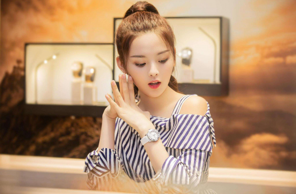 杨超越为什么叫锦鲤 杨超越究竟是如何走红的？