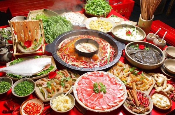 爱吃辣的小伙伴们看过来 让我们一起品成都美食