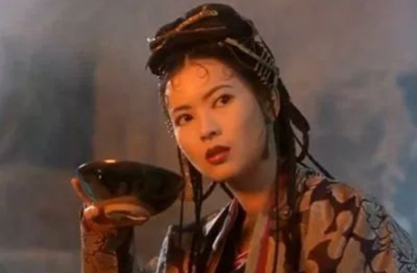 蓝洁瑛变疯内幕大揭秘 疑似与圈中大佬有关系