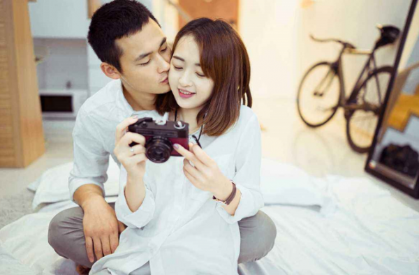 不要再用你的直男撩妹法了 正确方法应该是这样