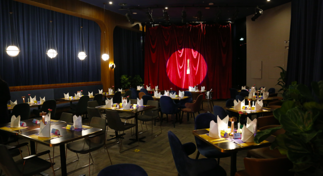 喜剧+美食？这一刻，42Play娱乐现场为你的帝都娱乐生活重新定义！
