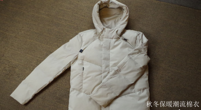 短款棉衣潮流搭配 时尚达人的街拍必选爆款