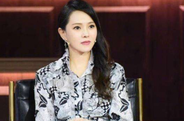 伊能静否认整容遭群嘲 一气之下将网友拉黑！