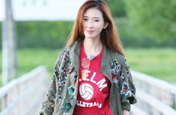 林志玲获封第一慈善名模，人美心善的真女神