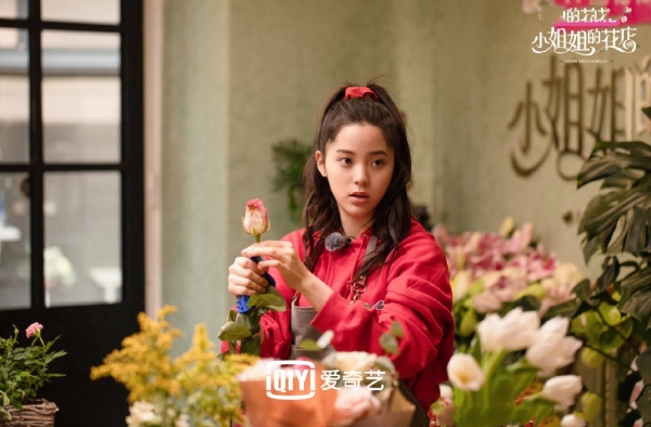 欧阳娜娜短发什么样子？欧阳娜娜为什么要剪短发？好看吗！
