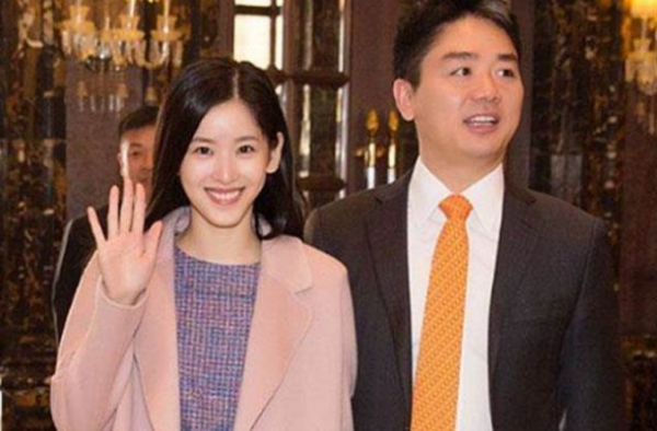 章泽天豪宅抛售 血亏370万澳币是财产分割还是及时止损