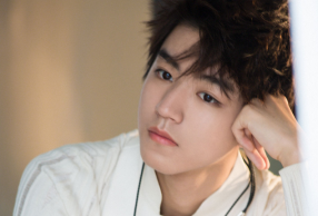 翪ѧ ½Ӱ TFboysӫĻո¶ͷ