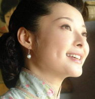 袁立宣布结婚 男方另有其人 梁太平结婚照片是P的？