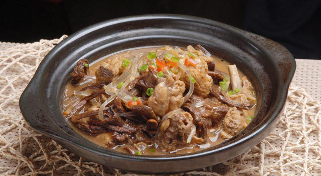 东北地道特色美食 让你忍不住再来一口的味道