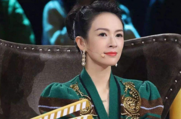 章子怡刘海被吐槽丑 网友 像村姑！一个刘海毁所有
