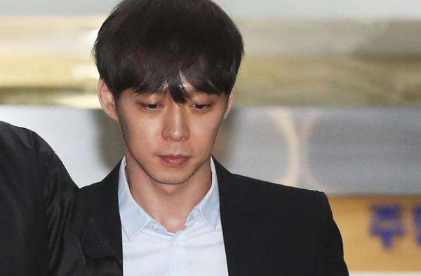 朴有天粉丝站关站!韩国男星朴有天或将被判刑十几年！