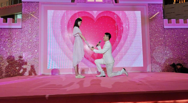 奚梦瑶肚子微微隆起疑似怀孕！网友：奉子成婚嫁入豪门