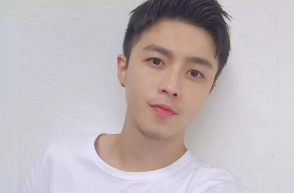 男生发型盘点之男士西装适合搭配的发型有哪些
