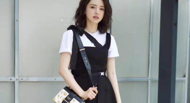 董璇新餐厅开业众明星捧场 女儿小酒窝正式亮相