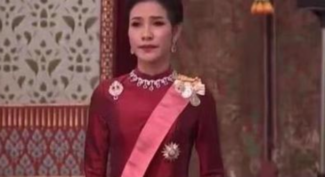泰国国王公开纳妃 保镖变贵妃 泰国一夫多妻制来了？