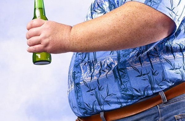 微胖男生穿衣搭配 拯救你的啤酒肚 告别油腻做成熟男人