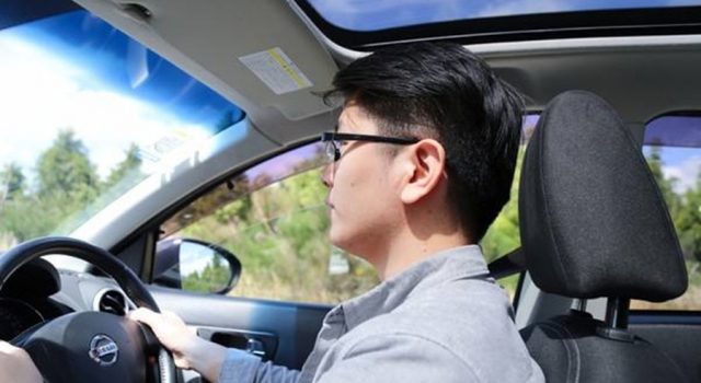 拿驾照也没有资格开车的人  交警 不是针对谁 为你们好
