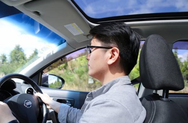 道路上的四大恶臭开车行为  占三个以上别开车