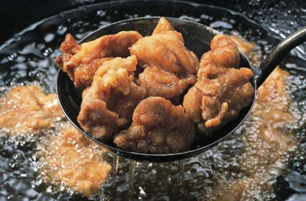 油炸食品 油炸食品不等于泡面 但比泡面危害大