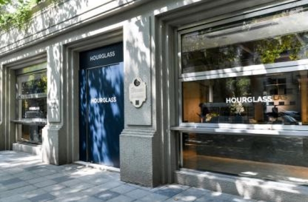 亲临Hourglass秘境，探索高端美妆新定义