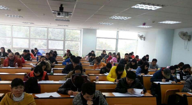 高中招聘20人录取清北19人 网友：我太难了！