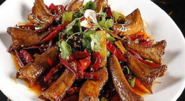 世界上排名前3的辣味食物 吃之前要签“生死状”！