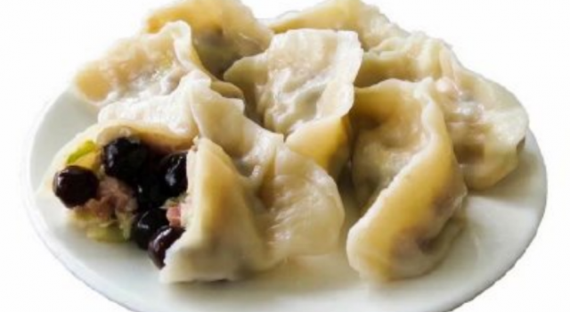 日本人用奶茶珍珠包饺子 网友：好吃就可以接受
