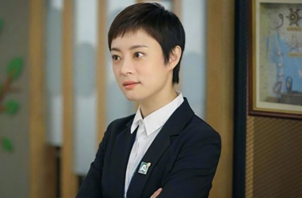孙俪求杨超越保佑业绩 网友：现在明星都这么皮了吗？