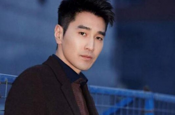 男人35岁以后该剪什么发型 这6款时尚又有魅力