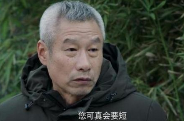 61岁五封影帝，妻子为结婚偷出户口本，今深陷出轨丑闻？