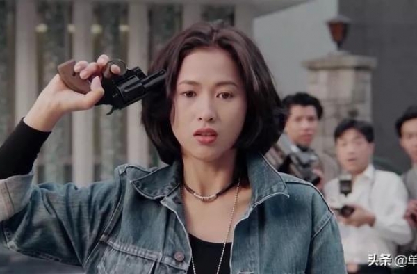 梁琤：一代打女当红隐退照顾患癌父亲，年过50养8口家人仍单身