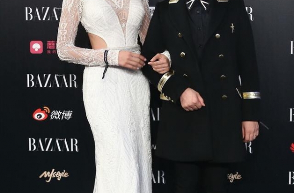 王祖蓝家再添新成员，李亚男透露二胎性别，又是一件贴心小棉袄