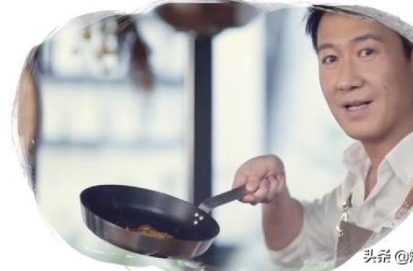 黎明再出新歌，中年发福成油腻大叔，与小19岁女友判若两代人