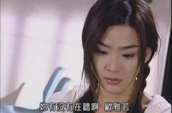 42岁洪小玲孤身去医院，孤身一人看医生，面色发黄累到嗅觉失灵