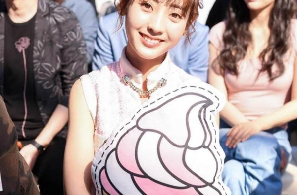 邢菲七夕发文：今天我不是一个人了，对方甜蜜回应以后也会在