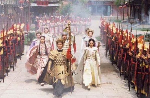同样是“大光明”发型，《杨门女将》为什么这么美