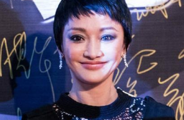 丑妆集合！明星化妆车祸现场大盘点