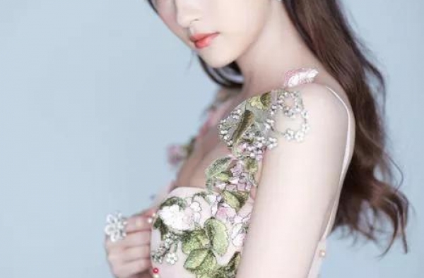 出g男星讨好妻子