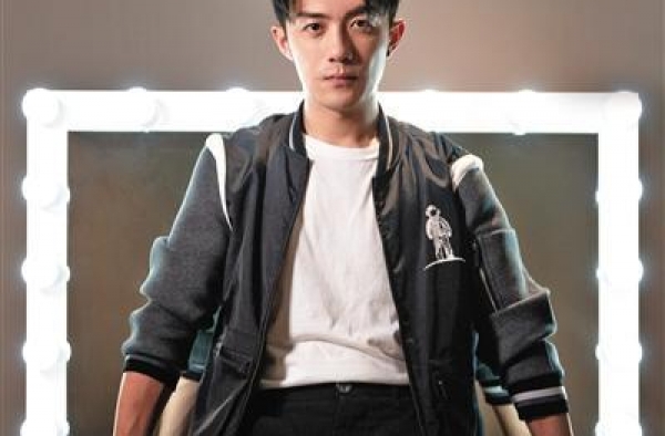 李泽锋 从不认为自己是“大器晚成”