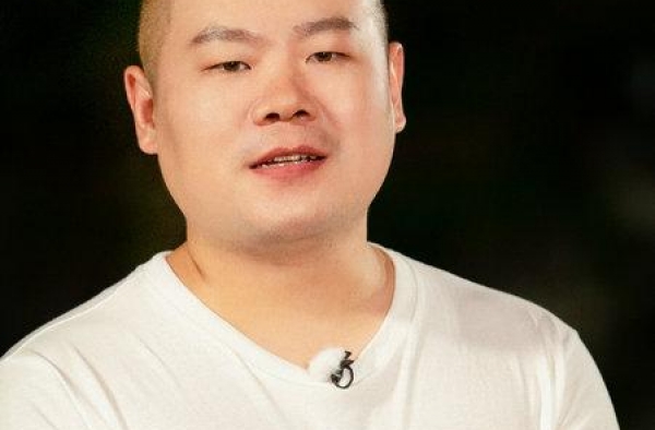 《未知的餐桌》迎收官饭局 岳云鹏被妻子吐槽“蹭热度”