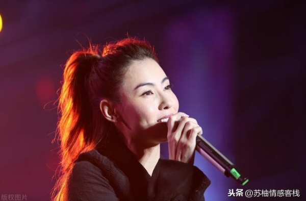 谢霆锋放弃貌美的她，却要选择51岁的王菲，原因很无奈别不承认
