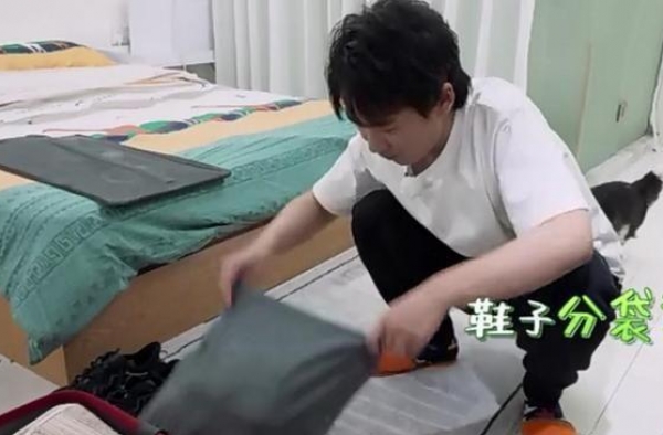 郭麒麟为后妈庆生，被问想不想亲妈？7字回答暴露王惠真实地位