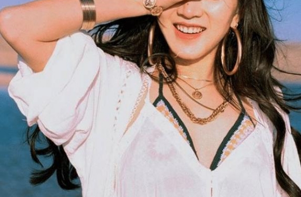 “浪姐”里的孟佳，被王思聪拖累4年，最后还是靠自己走上巅峰